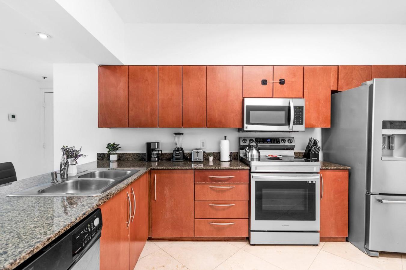 Spacious 2 Bed Unit In Brickell With Free Parking Miami Kültér fotó