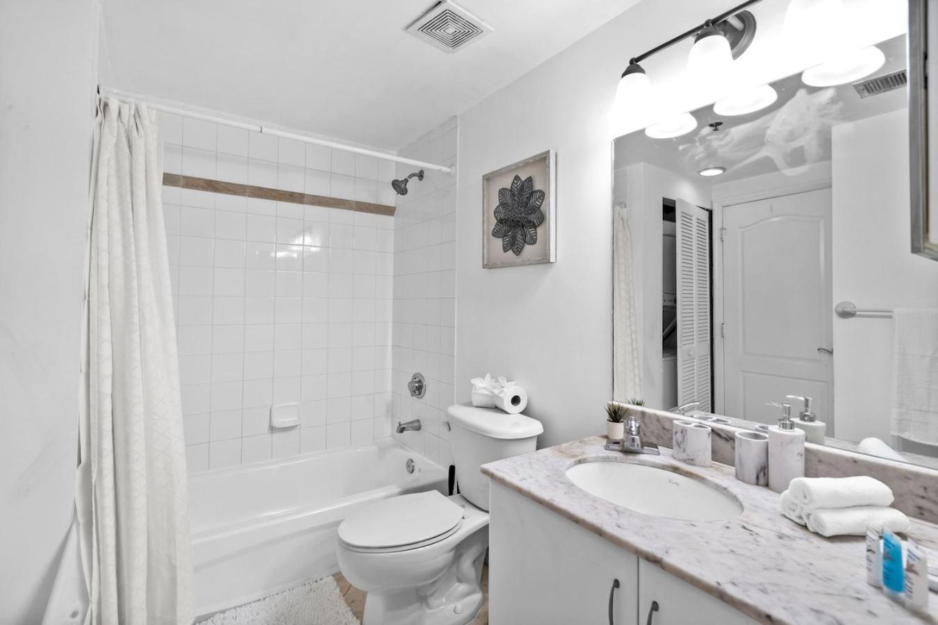 Spacious 2 Bed Unit In Brickell With Free Parking Miami Kültér fotó