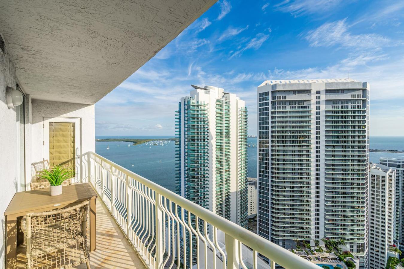 Spacious 2 Bed Unit In Brickell With Free Parking Miami Kültér fotó